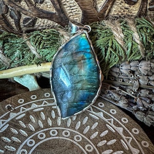 Precious Treasures / Labradorite Sterling Silver Abstract Jewelry