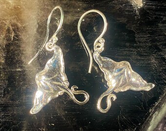 Goddess Designs / Detailed Sting Ray Sterling Silver Earrings