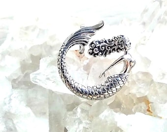 Sirena nadando en movimiento - Goddess Designs - Colgante de plata de ley maciza de 2,5 cm