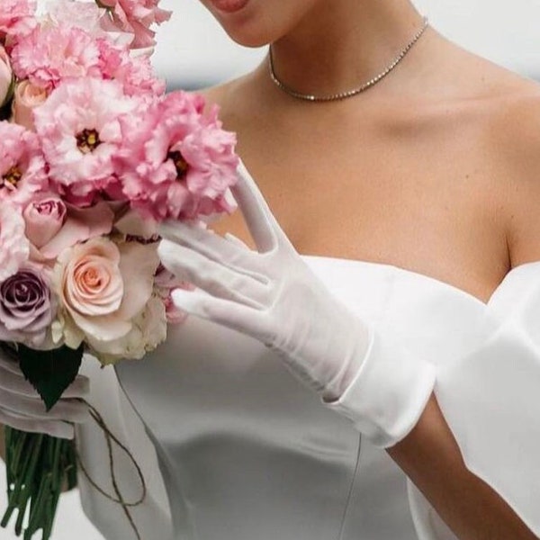 Gants de mariage courts, gants de mariée transparents, gants courts blancs, gants de robe de mariée, gants courts en tulle, gants de satin blanc, gants de tea party