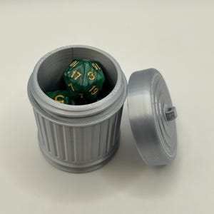 Die Metallic Mülltonne - Würfelbox und Behälter - für Würfel, Spielsteine und vieles mehr!