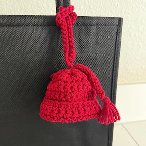 Crochet Red Hat Bag Charm – Knit Ice Melt Charm