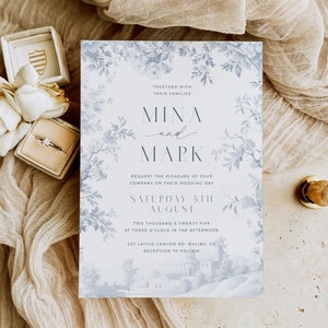 Plantilla de invitación de boda Toile, invitación a chinoiserie de porcelana azul polvoriento imprimible, suite de boda botánica tradicional 5x7 - HLW01 imagen 1