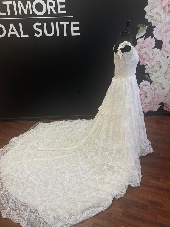 Vintage lace off-shoulder cathedral train wedding… - image 1