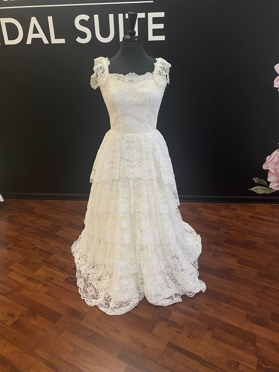 Vintage lace off-shoulder cathedral train wedding… - image 8