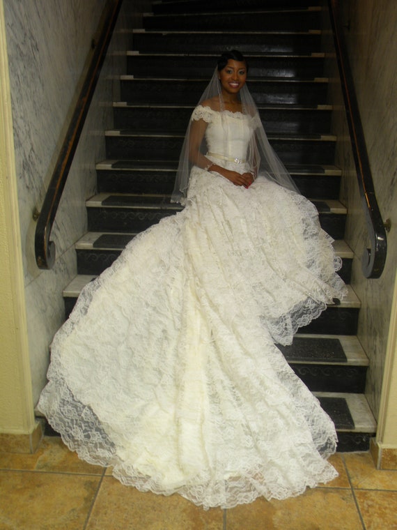 Vintage lace off-shoulder cathedral train wedding… - image 6