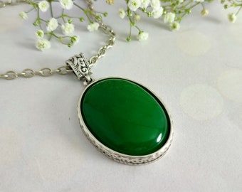 Collana con ciondolo di giada, ciondolo di giada verde, grande ciondolo di giada d'argento, collana d'argento