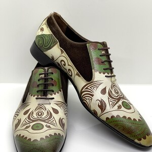 Handcrafted men's shoes – Italian leather, designer Oxfords, patterned green and brown, elegant luxury shoes for men