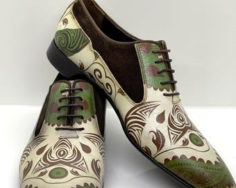 Handcrafted men's shoes – Italian leather, designer Oxfords, patterned green and brown, elegant luxury shoes for men