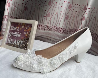 Hochzeitsschuhe, Brautschuhe, unterer Absatz, Hochzeit Spitzenblumenschuhe