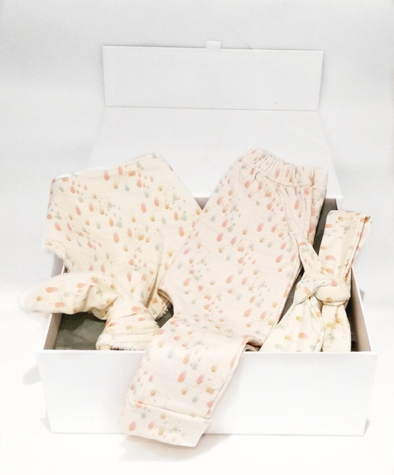 Leggings Teething Ring Bib /& Headband GIFT SET: Complete Set