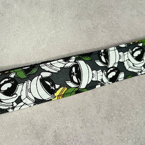 Looney tunes Marvin the martian wristlet keychain lanyard