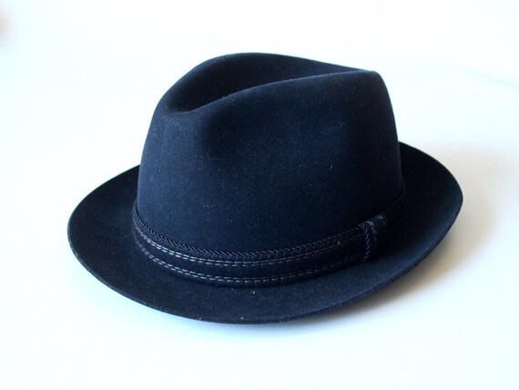 Timeless Hat Vintage Felt Hat 60s Ladies Hat Coat Ladies  display picture 3