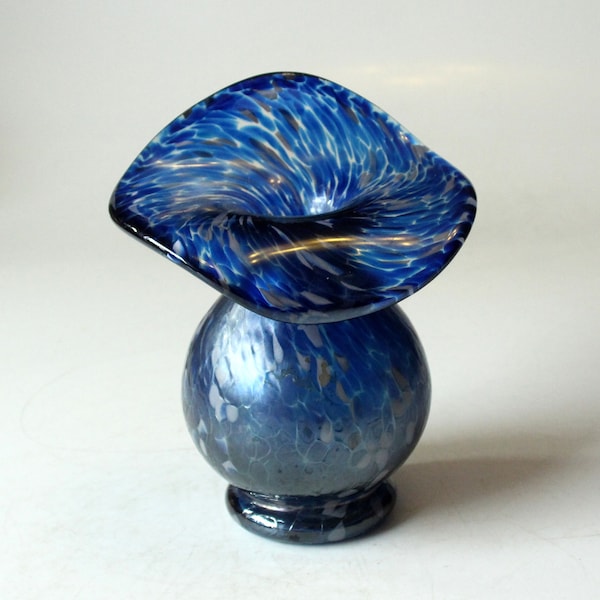Wielki Wazon Niebieski Vintage Handblown Kształt Kielich Kolekcjonerskie Szkło Sztuka Handblown Niemcy Kształt kwiatu