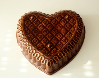 Teglia Cuore Vintage Cake Tin Ceramica metà secolo con appendiabiti Decorazione da parete Retro Cucina Budino Stagno Natale Panetteria