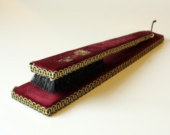 Noble Vintage Clothes Brush Velvet with Gold Brocade Edge Bordeaux Red Brush Wardrobe for Hanging West Germany Coat Brush 50s 60s Brocade