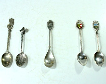 5 schöne alte versilberte Mokkalöffel Sammellöffel 30er 40er 50er Städtelöffel decorative spoons Germany silver plated