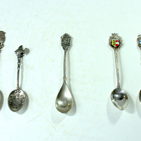 5 schöne alte versilberte Mokkalöffel Sammellöffel 30er 40er 50er Städtelöffel decorative spoons Germany silver plated