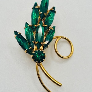 Emerald Green Glass Navette Rhinestone Gold Tone Leaf Flower Vintage Pin Brooch