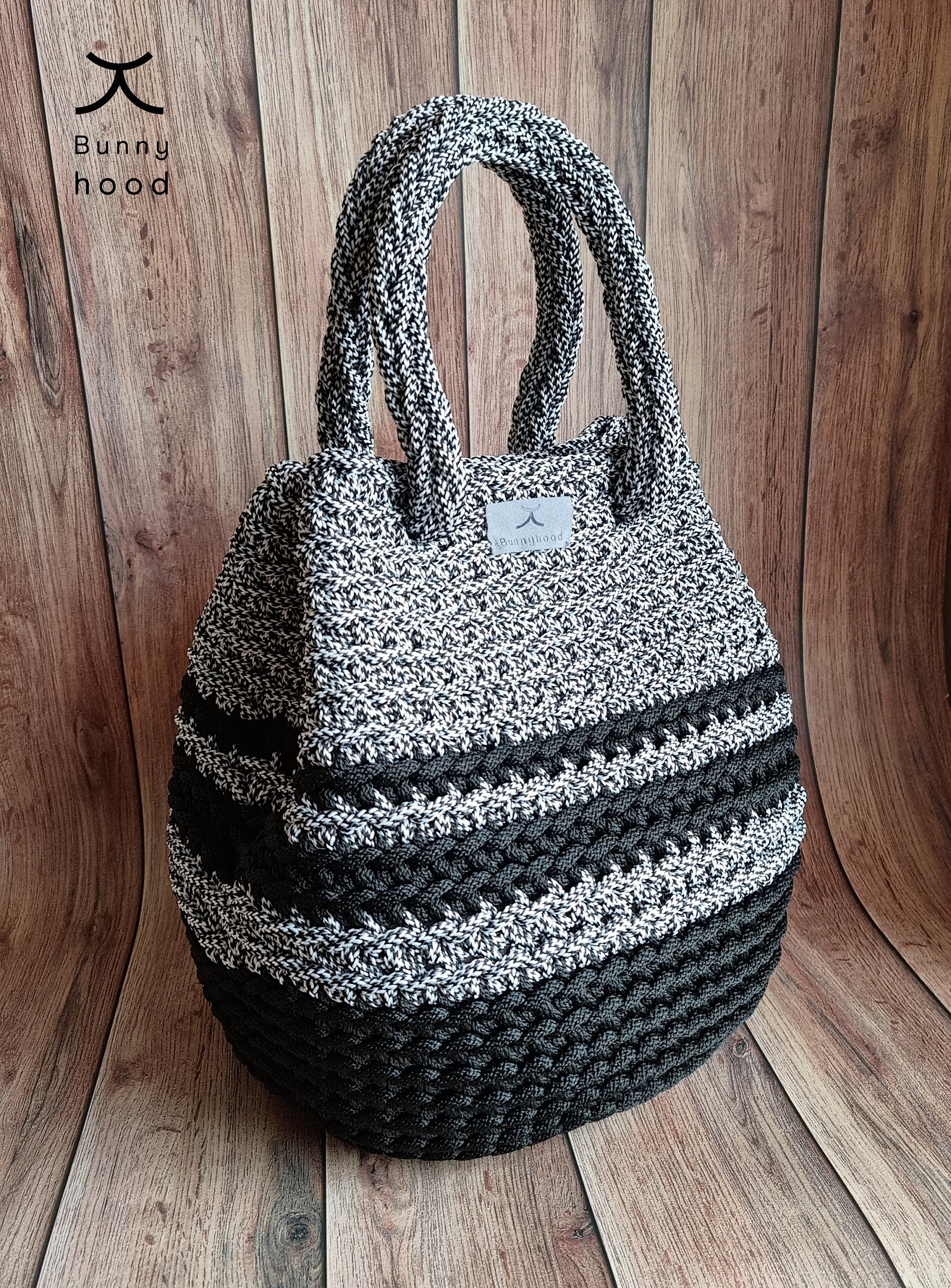 35 Beautiful and Stylish Monochrome Crochet Patterns 9 Crochet Market Bag: Black & White Polyester Rope Shoulder