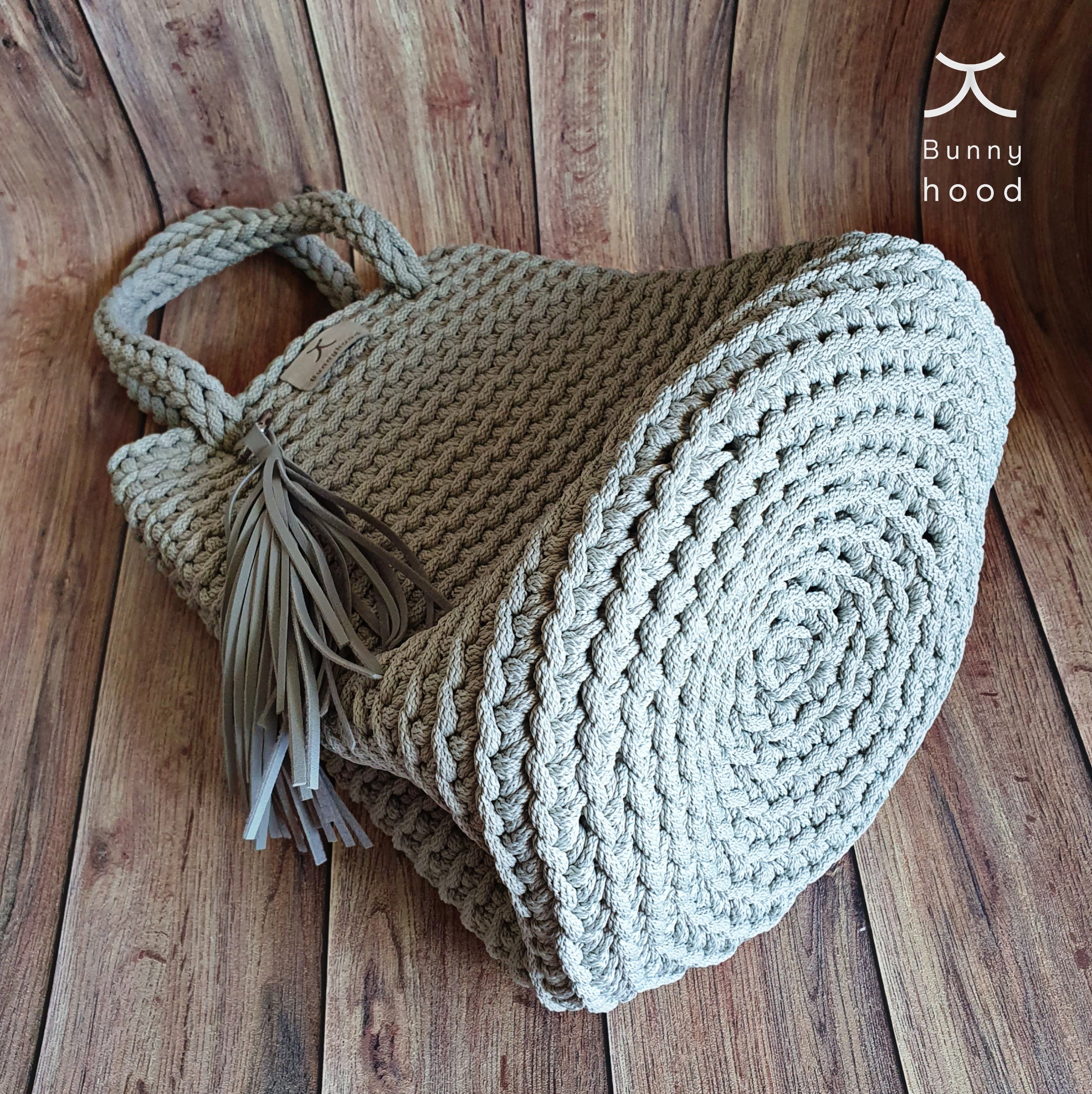 【Garments Fab】Crochet Tassel Mini Bag (IVORY) Buy Handknotted Crochet Fringe Sling Bag - Round, Ivory Online