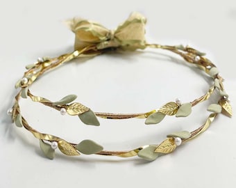 Coronas de boda Stefana hechas a mano, chapadas en oro de 24 quilates: Coronas griegas de porcelana con hojas de olivo y perlas.