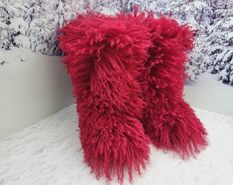 40 EU Raspberry red Super shaggy lama fur women yeti boots