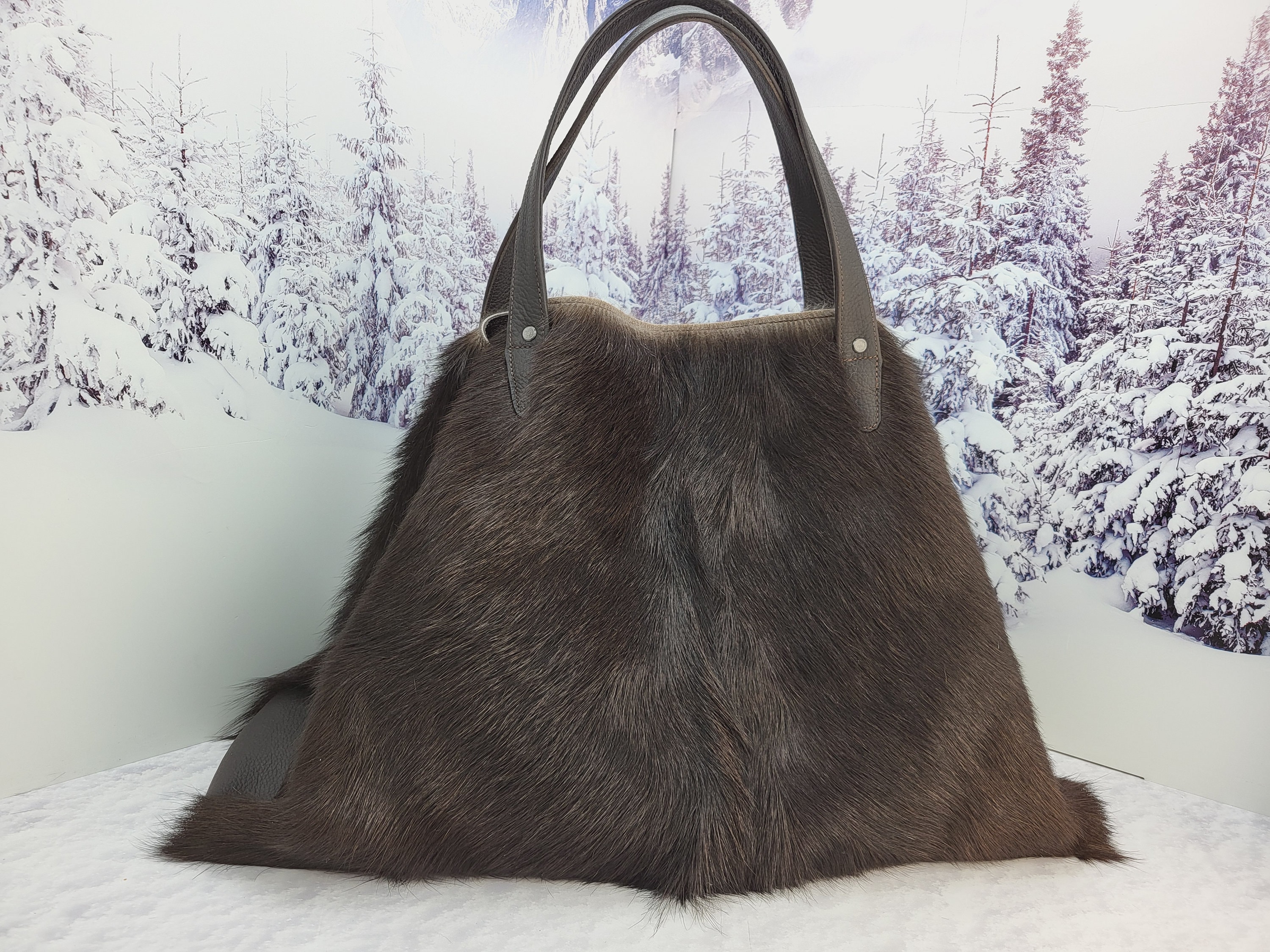 【honkyo】G.O.A.T Fluffy Big Tote Bag il_fullxfull.3116020564_b20v.jpg