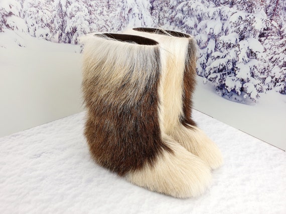 Brown boots with white fur hotsell