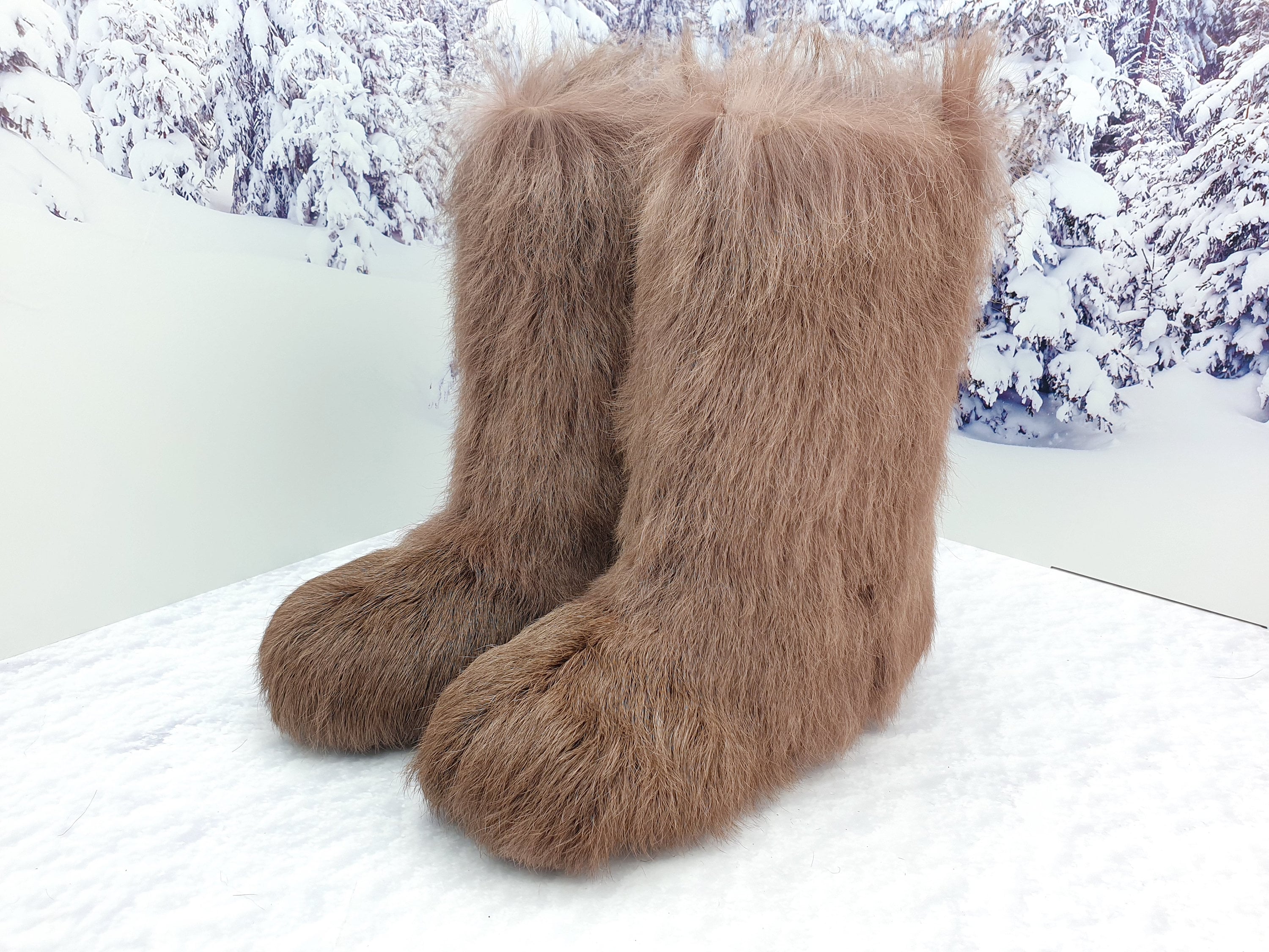 Bearpaw Phyllis Black Women's Winter Boots - Size 8 M
