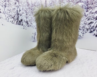 Green goat fur women winter boots  super fluffy Snow boots Apres ski