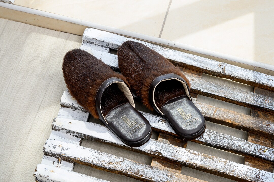 Brown Slippers, Men's House Shoes, Leather Slippers,brown Color Fur of ...