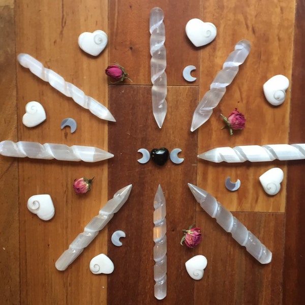 Varita de giro de selenita, cristales de carga, cuerno de unicornio