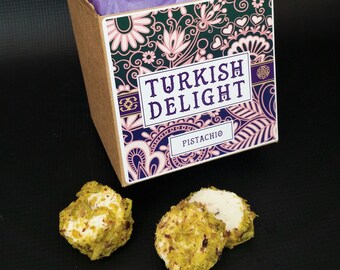 Turkish Delight Extra Pistachio Nut 400g in a Hand Crafted Birthday, Mothers Day Gift Box suitable for Vegetarians & Vegans Artisan Recipe