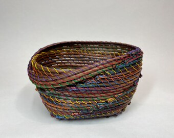 Multi-color Oval Pine Needle Basket w/telephone wire