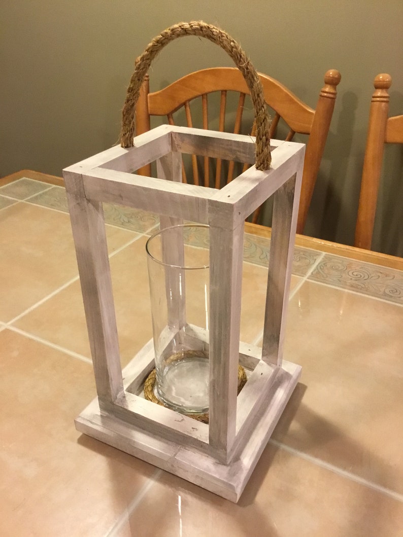 WHITE DISTRESSED VOTIVE HOLDER main image 0