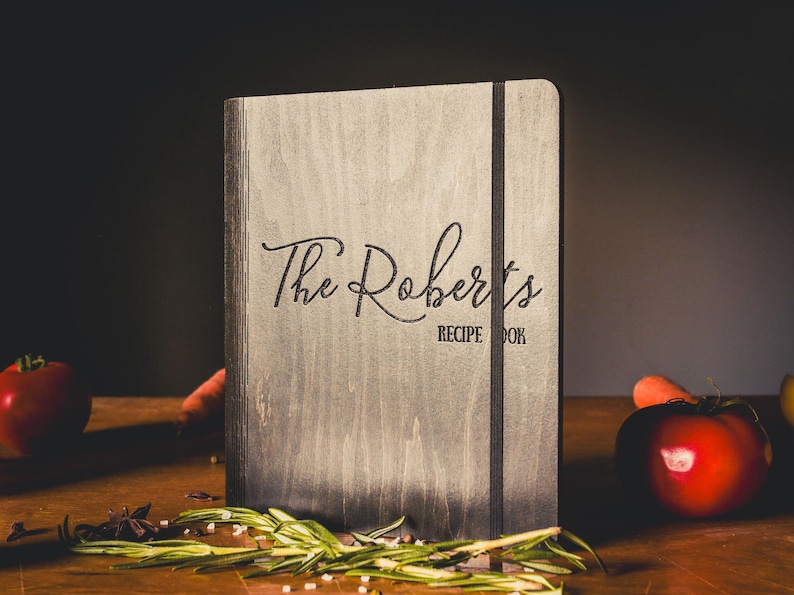 Wooden recipe binder A5 and A4 sizes for family recipes