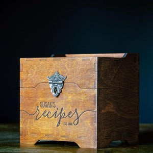 Customizable engraved recipe box with eco-friendly wood wax finish and recipe cards