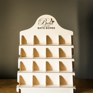 Wooden Vendor Display Stand – 4-Tier Craft Show Display Shelf for Retail and Pop Up Shops