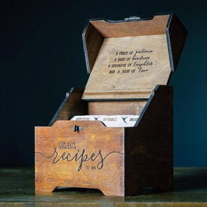 Caja de recetas grabada personalizada con divisores Caja de recetas personalizada Caja de recetas personalizada de madera para tarjetas de 3x5, 4x6, 5x7