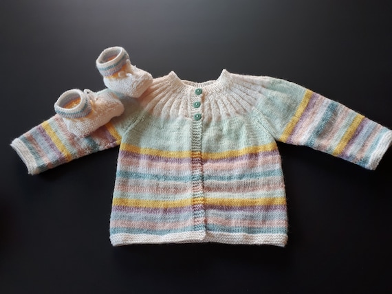 Brassiere baby girl 3 months layette knit hand wool sheep gift birth