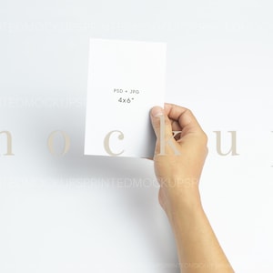 Mockup de cartão A6, mockup de cartão 4x6, mockup de cartão postal moderno, mockup de cartão de felicitações em psd, convite de casamento, mockup de cartão com fundo neutro