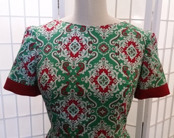 Christmas Print Dress- Bust 36", Waist 27.5"- Size10- 50's Vintage Style, Pin-Up, Rockabilly, Vintage Dress, Women's Clothing (Inv #58001)