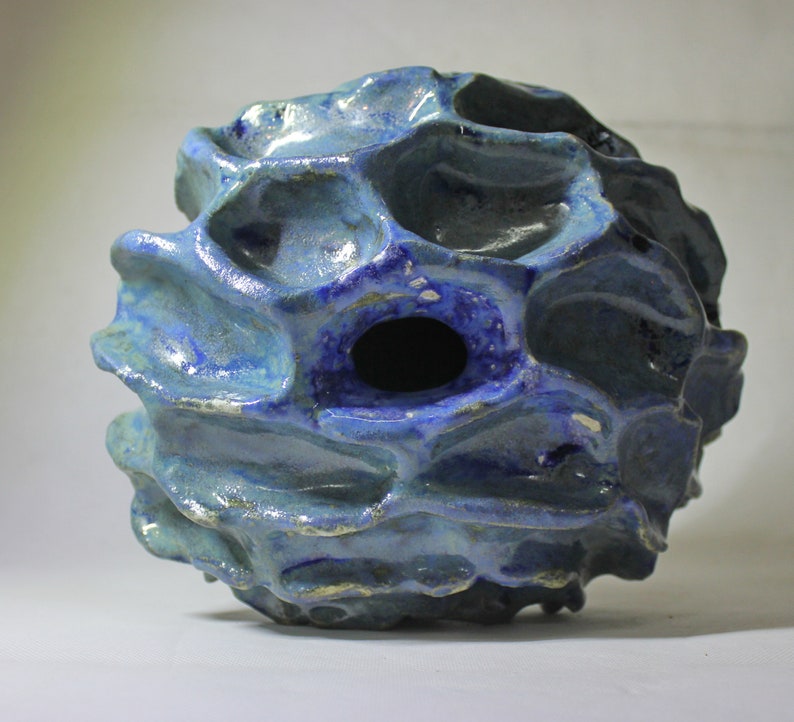 Organic marine Vase. Coral reef. Ceramics of the underwater world. Vase for ikebana. Underwater world. Large studio pottery ikebana vase. imagen 4