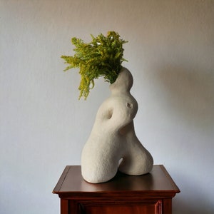 Minimalist Modern Vase. Minimalistic sculpture decor. Sculptural unique designed vase. Art Statue Vase. Creative Sculpture Vase.