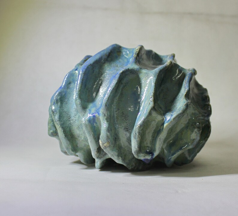 Organic marine Vase. Coral reef. Ceramics of the underwater world. Vase for ikebana. Underwater world. Large studio pottery ikebana vase. imagen 9