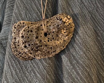 Distressed Oystershell pendant necklace