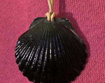 Black scallop shell pendant necklace - small, medium or large size shell