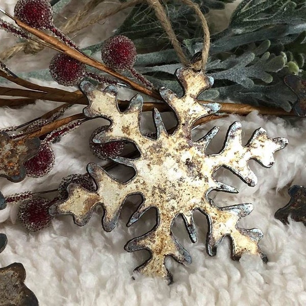 Rusty Snowflake Ornament - Farmhouse Ornament