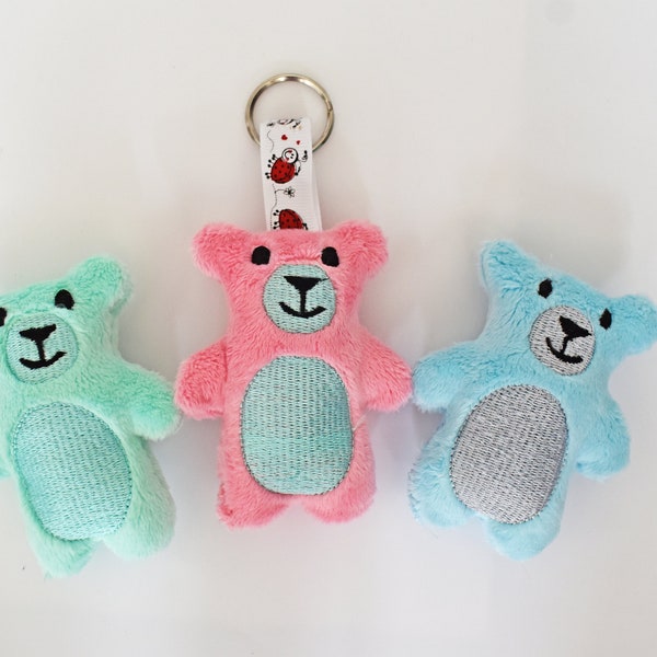 Little teddy bear keychain ITH embroidery pattern ,Machine Pattern, ITH Bear Stuffie, Teddy Softie, Teddy Bear Pattern, ITH 4x4